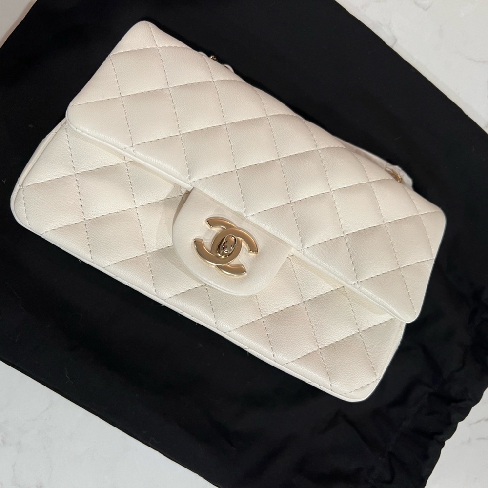 Chanel classic flap mini in white with gold hardware